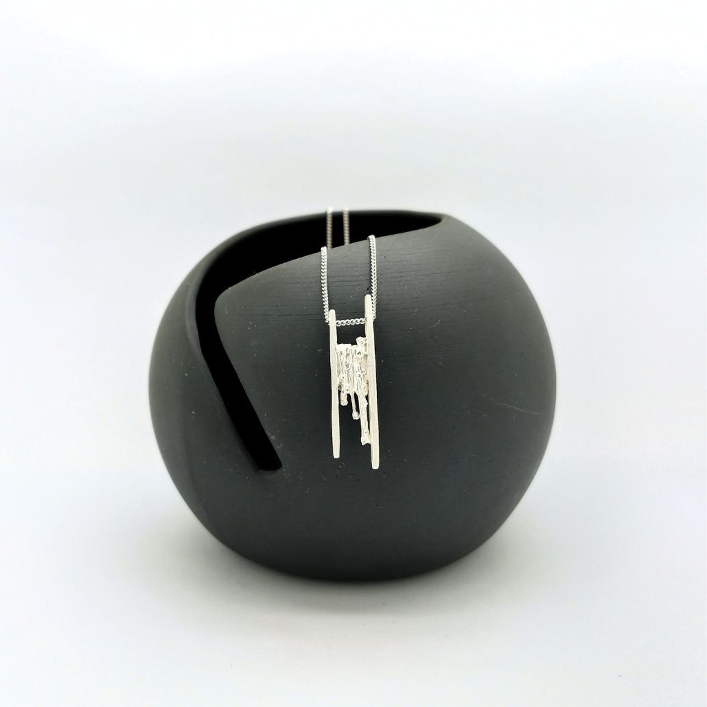 Force et fragilité - Pendentif