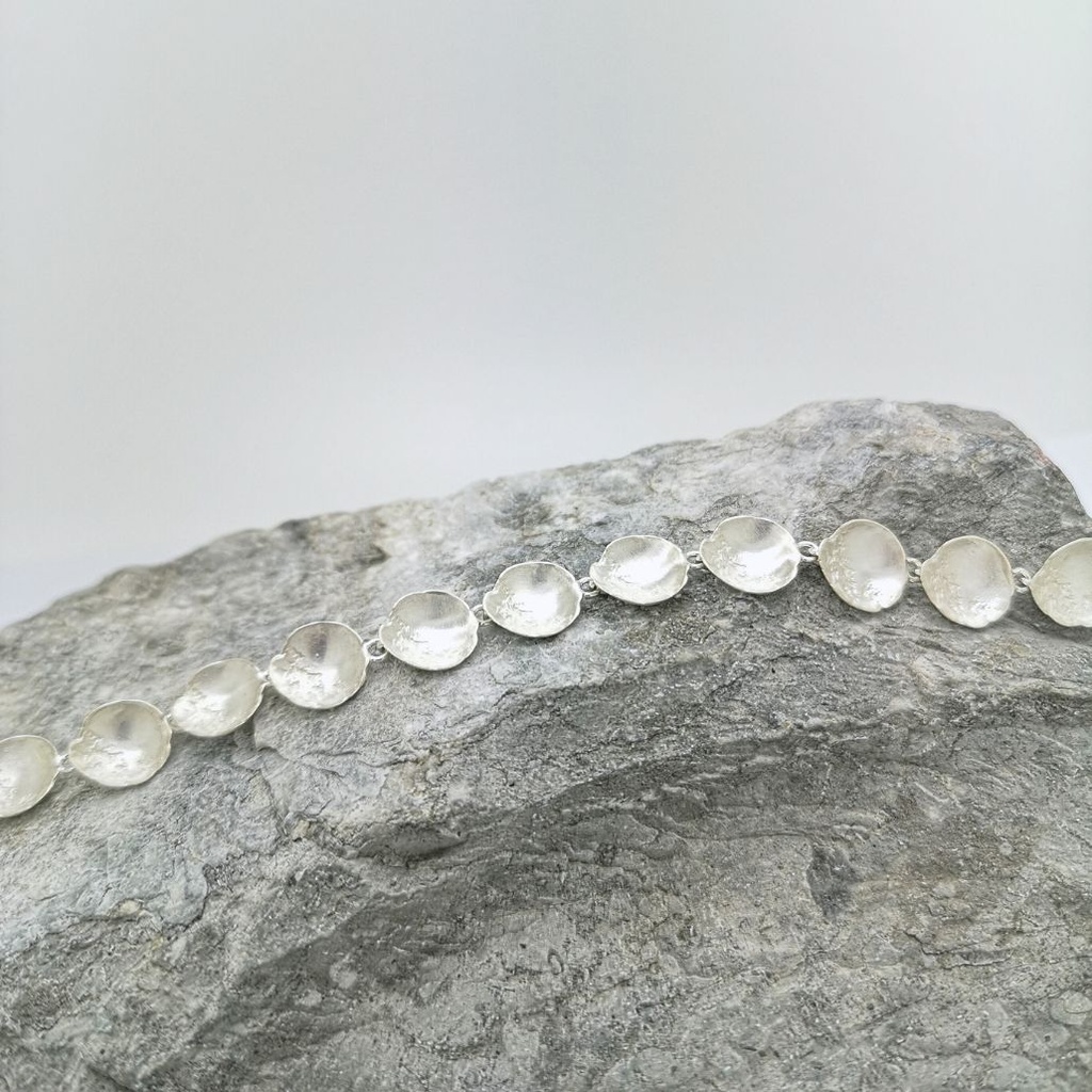 Parfaite dans son imperfection - Bracelet articulé cupules