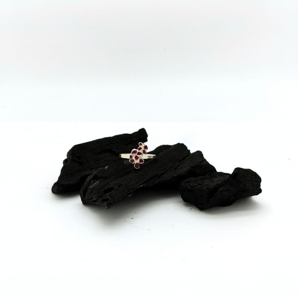 Plaisir - Bague motifs développés sur le doigt L