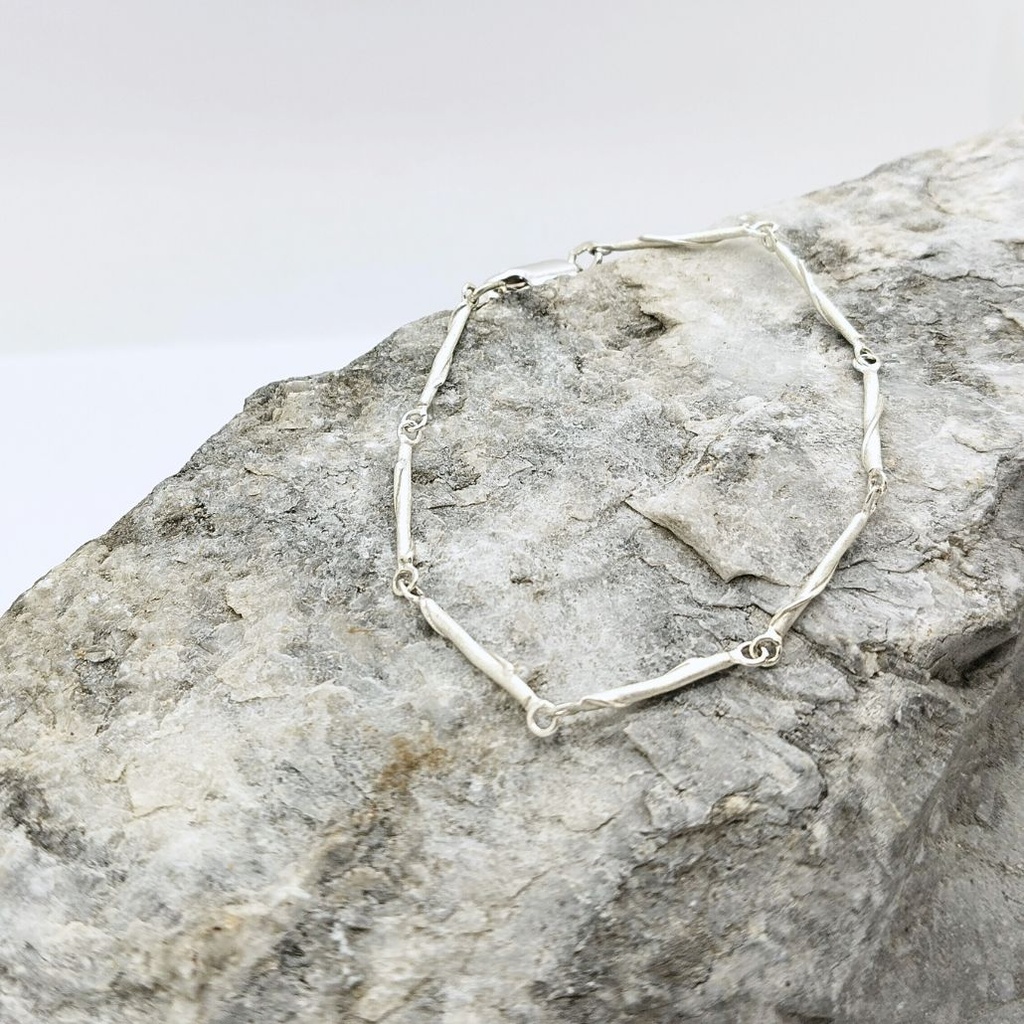 Suivre le fil - Bracelet Articulé