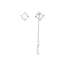 Ronduit - Vierkant op vierkant oorbelen met asymmetrische boor beweegbare draad