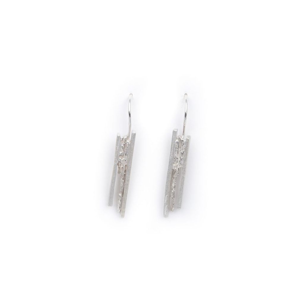 De kwetsbare kracht - Compleet thema - Oorbellen op lange draad