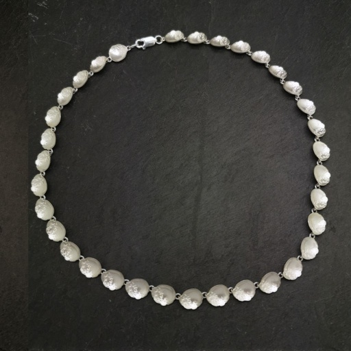 Parfaite dans son imperfection - Pendentif cupules articulées